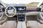 фото интерьер Mercedes-Benz E-Class (W213) 2016-2017 года