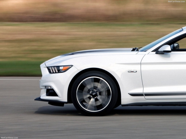 Фото Ford Mustang 2016-2017