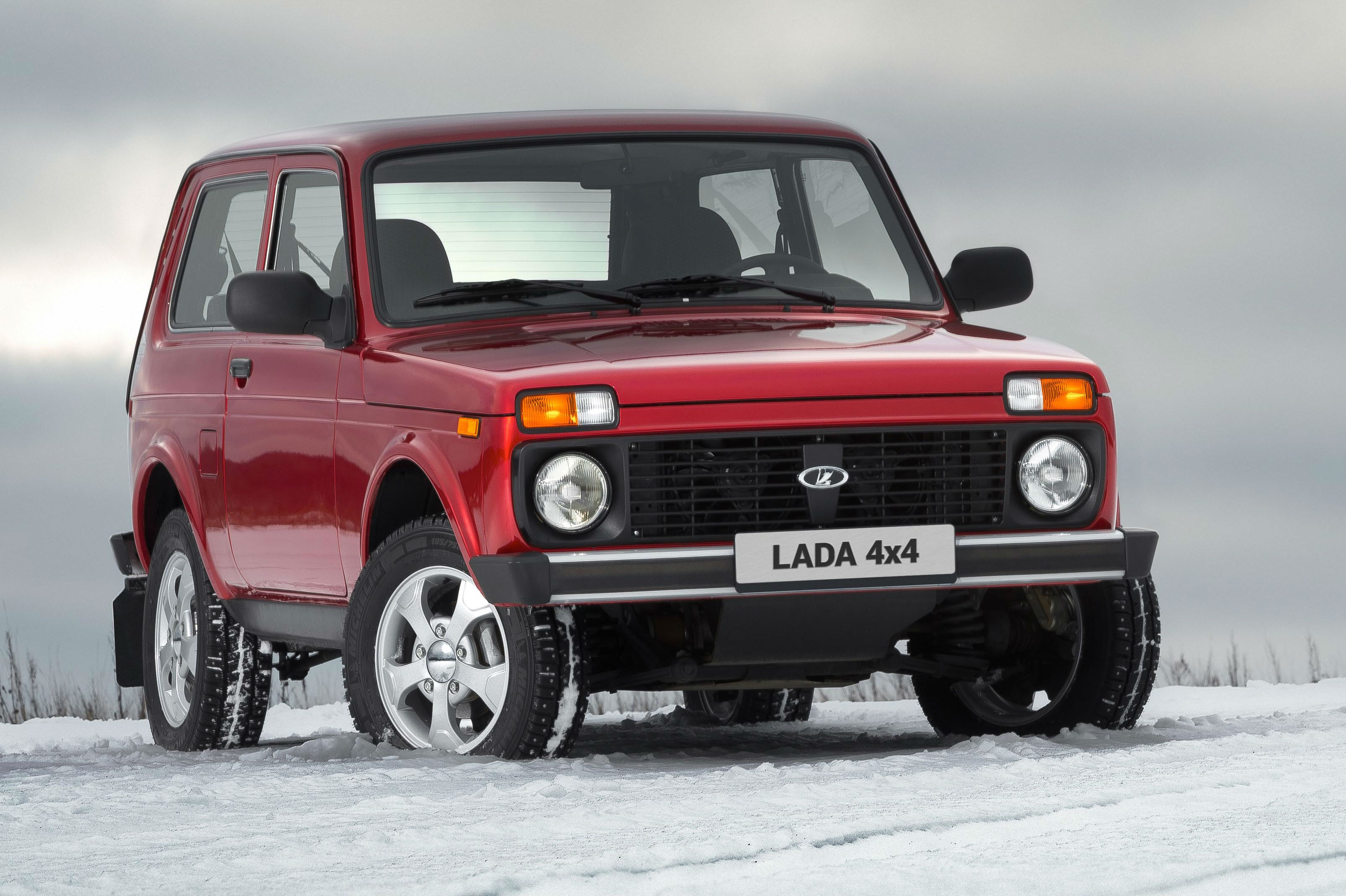 Нива 7. Лада Нива 4 на 4. Лада 4x4 2121 Нива красная. Лада Нива 2121 4х4. Lada 4x4 21214.