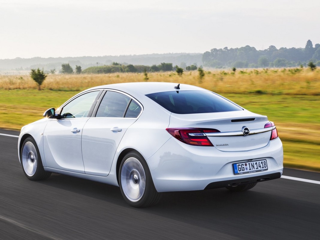 Б/у Opel Insignia: фото, цены, отзыв автовладельца, комплектации