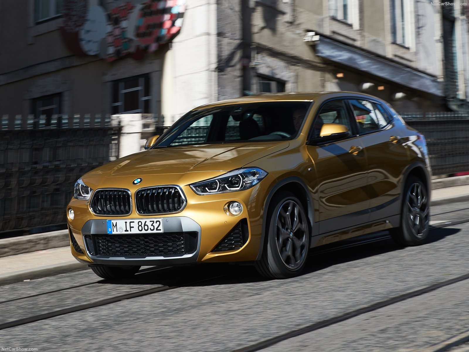 BMW iX2 2024 впервые замечен на дорожных испытаниях