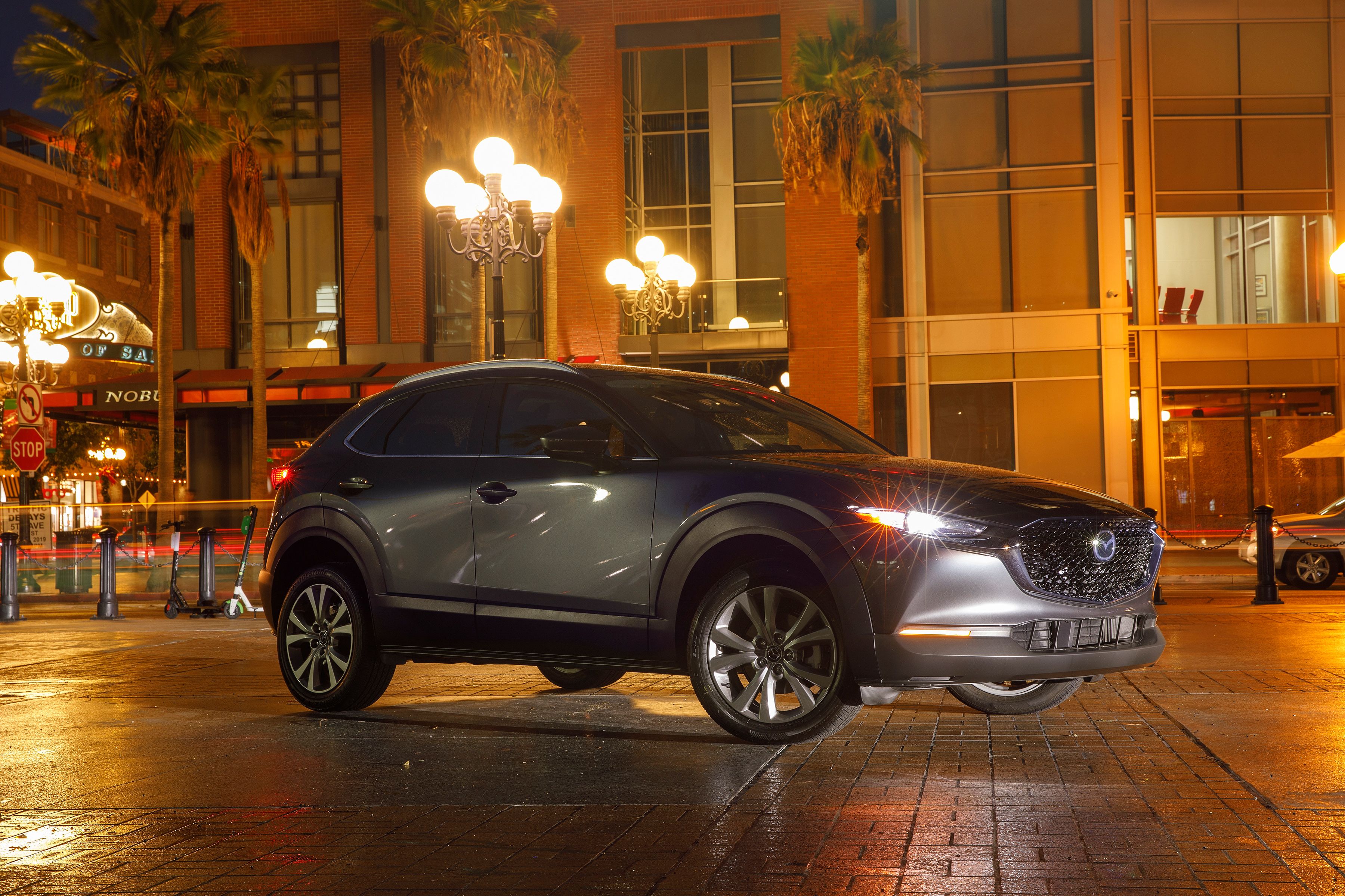 Мазда СХ-30 или Митсубиси АСХ: сравниваем, что лучше, отзывы, цены, фото