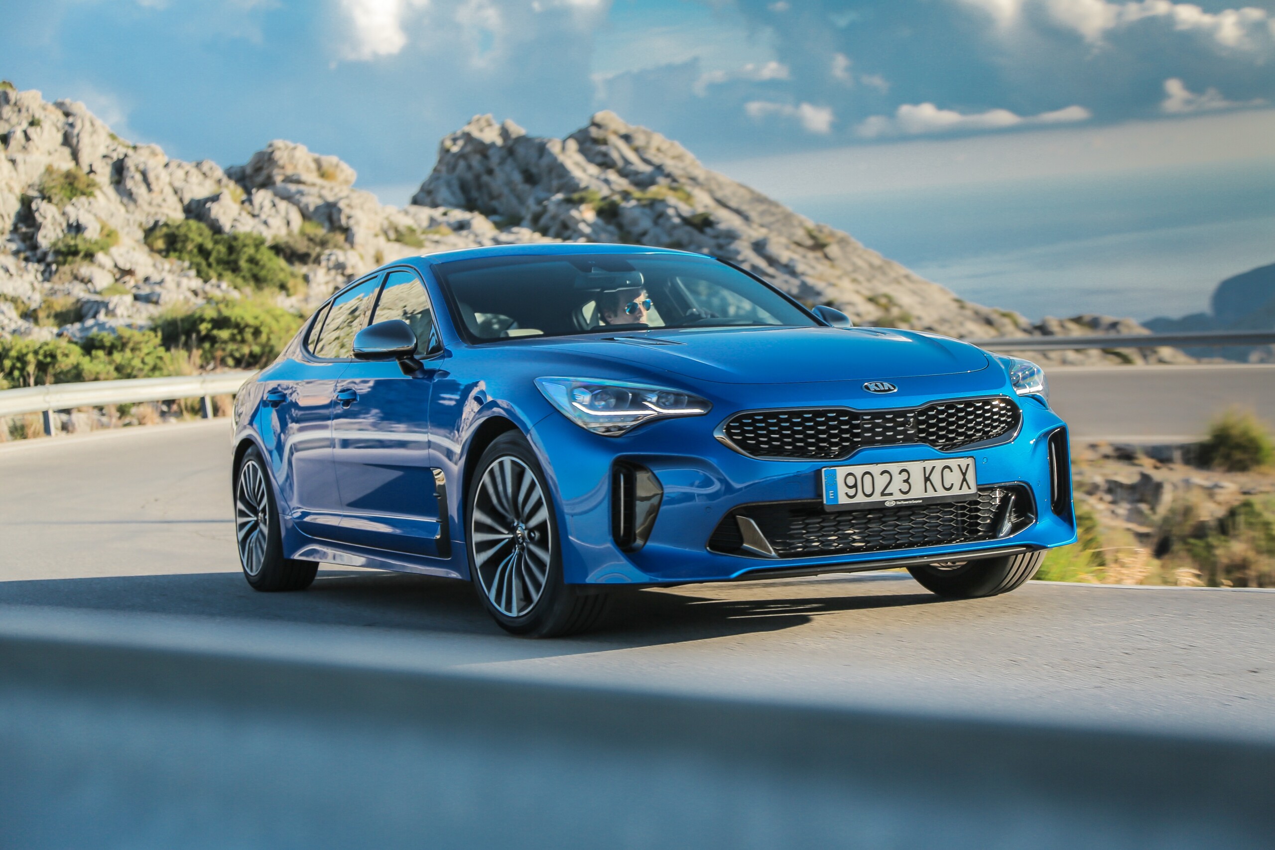 kia stinger отзывы владельцев