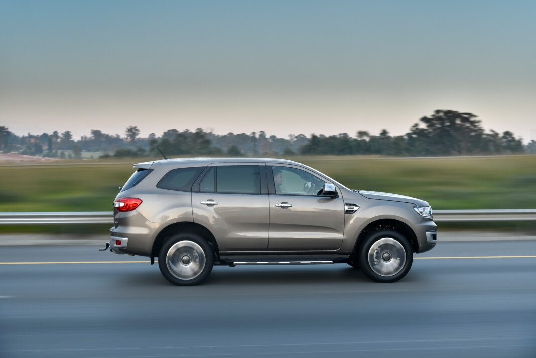 На дорожных испытаниях замечен новый Ford Everest 2023