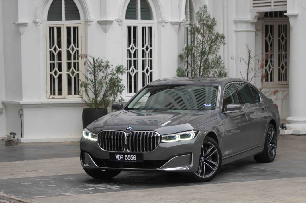 Bmw 7 2023 года