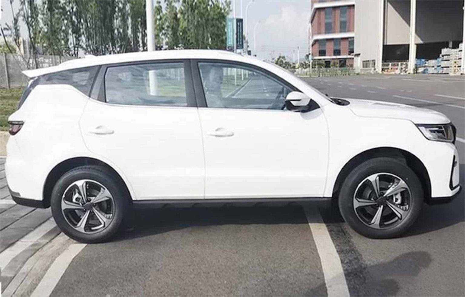 Geely x6 pro