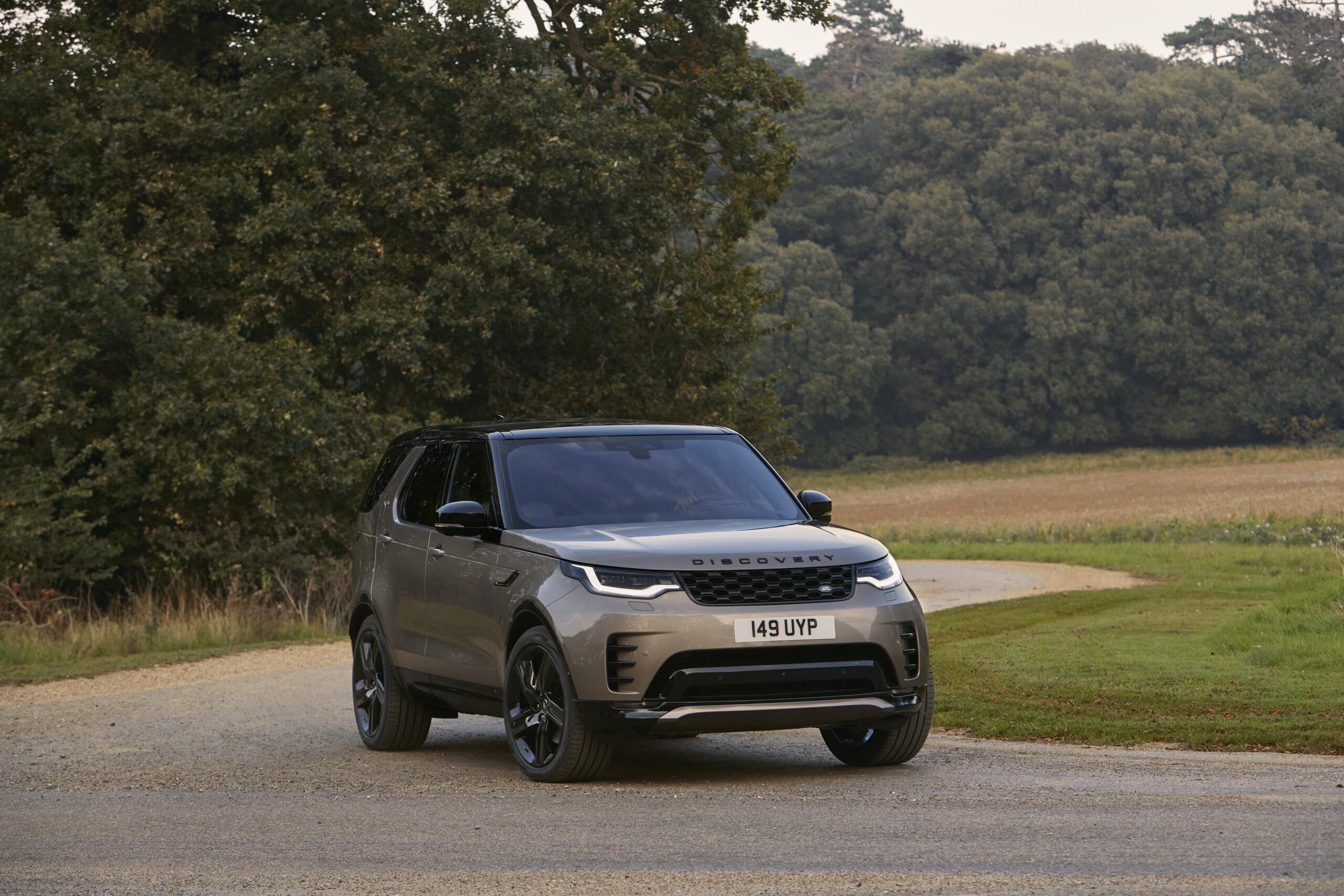 Land Rover Discovery 2021