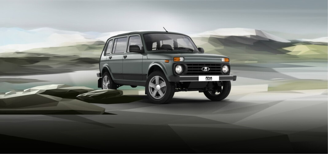 LADA Grand Niva 2025 раскрывается на первом фото