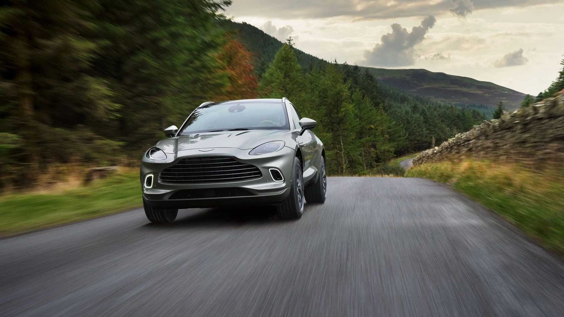 Состоялся дебют Aston Martin DBX 2021 с 6-цилиндровым двигателем