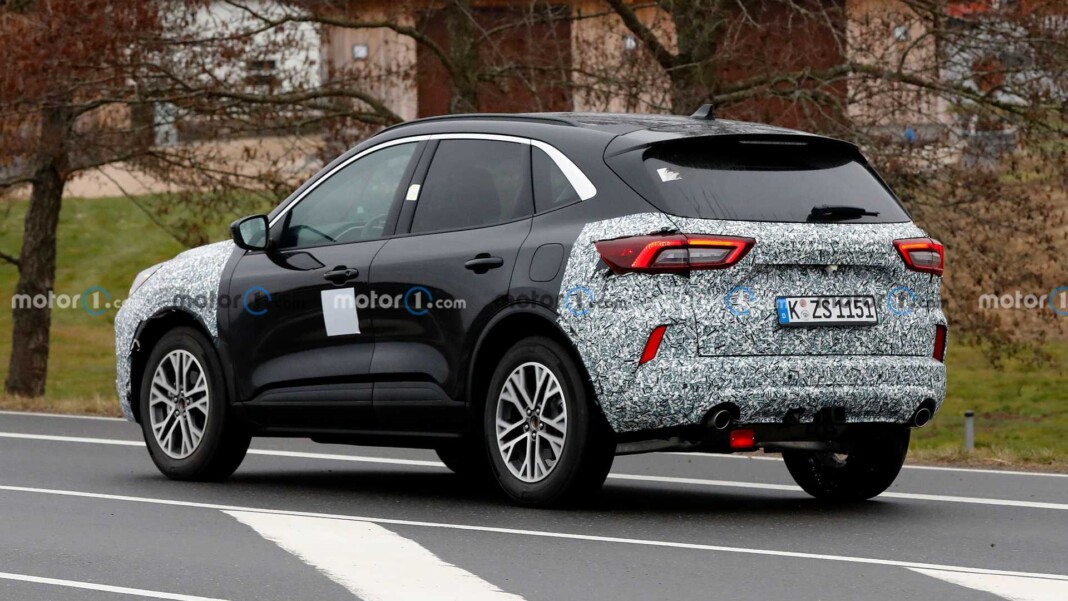 Ford Kuga St line 2023