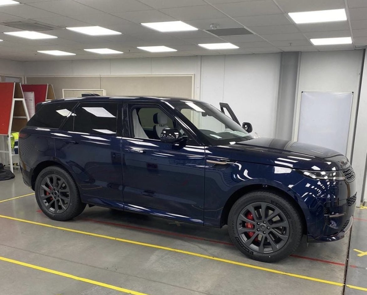 Range Rover Sport SVR 2023