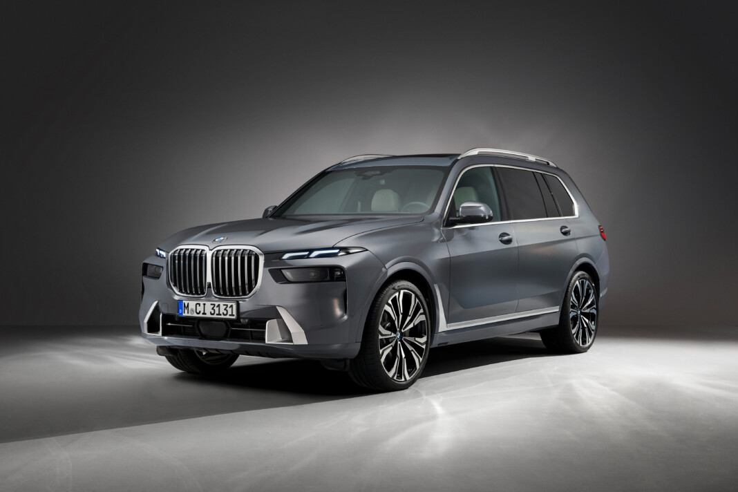 Особенности флагманского автомобиля BMW X7 2018