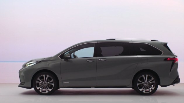 Toyota granvia 2023