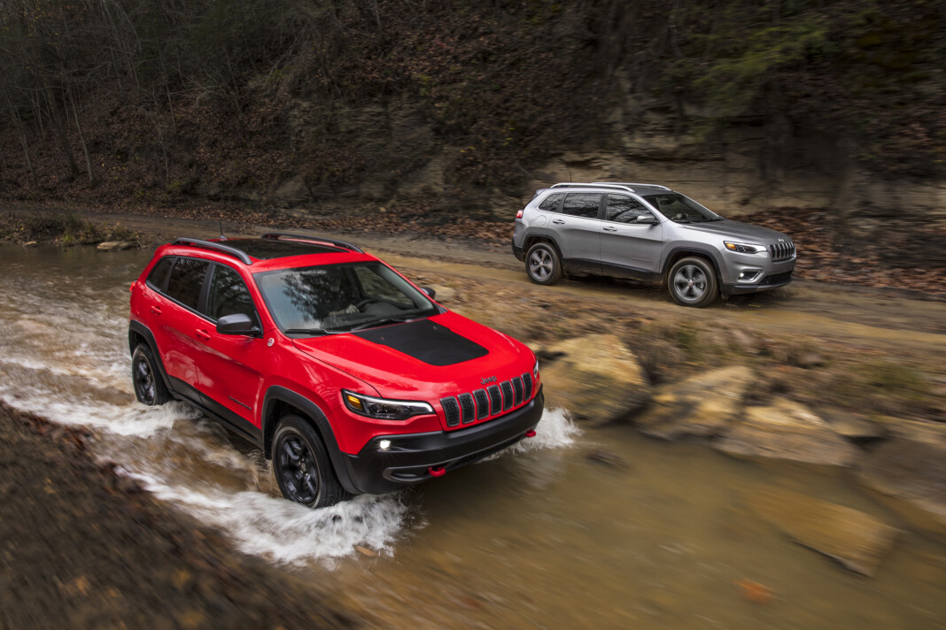 Jeep Cherokee 2025 получит 3рядную версию в новом поколении