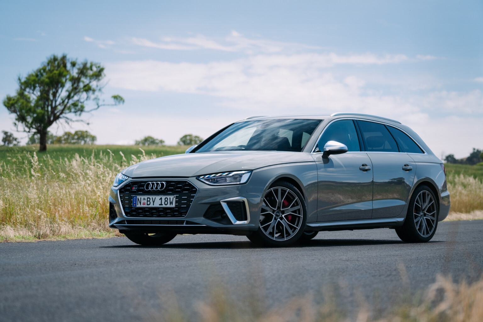 Audi S4 Avant 2024 показали на шпионских фото в Альпах