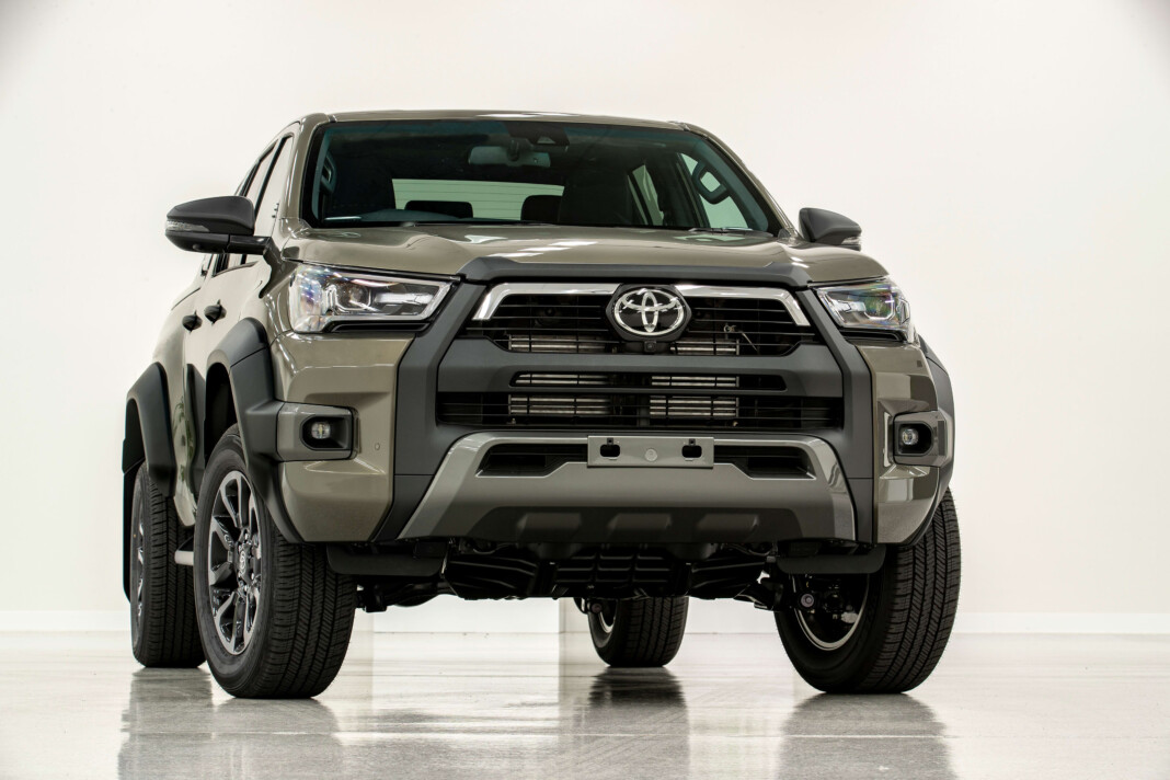 Характеристики Toyota Hilux (2023-2024)