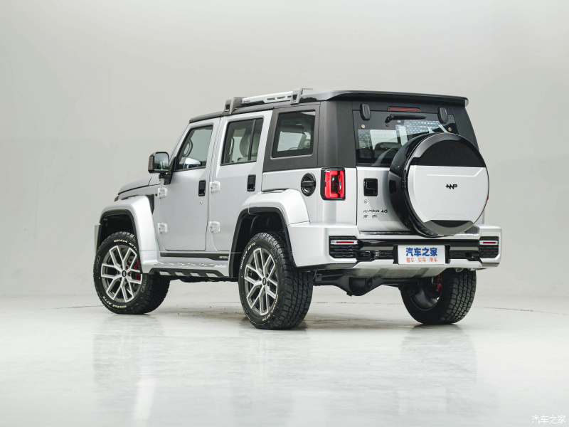 Beijing BJ40 2022 поступил в продажу в новых версиях