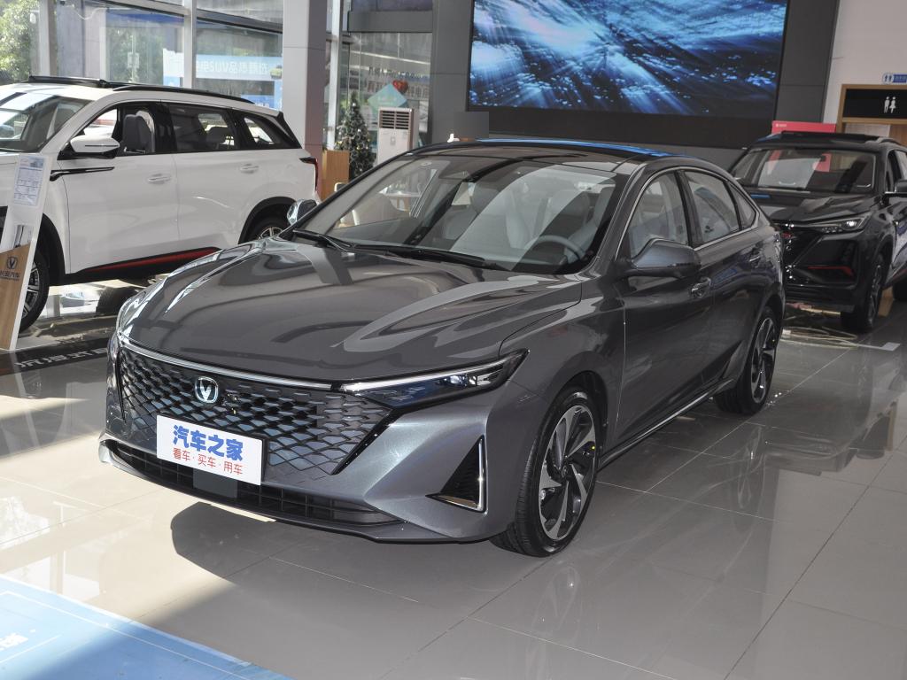 Автомобиль Changan Raeton 2022