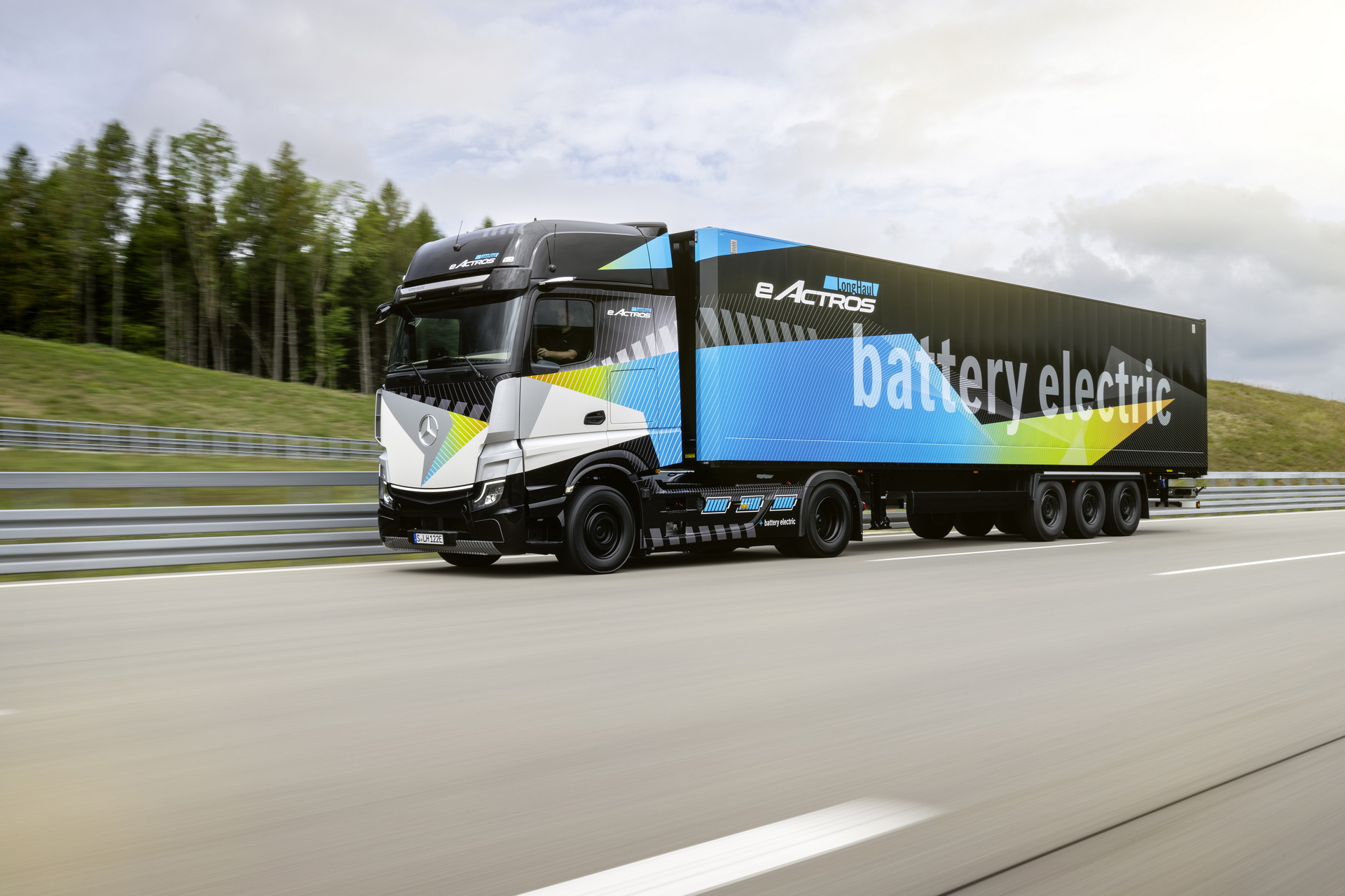 Mercedes Electric Truck