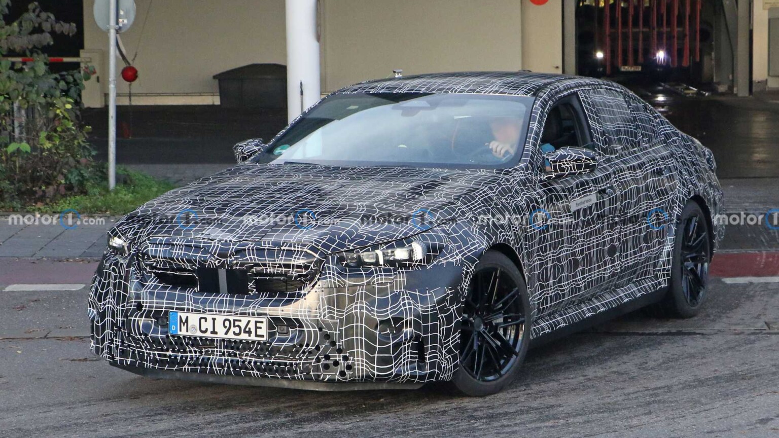 BMW M5 2024 раскрывается на неофициальном рендере