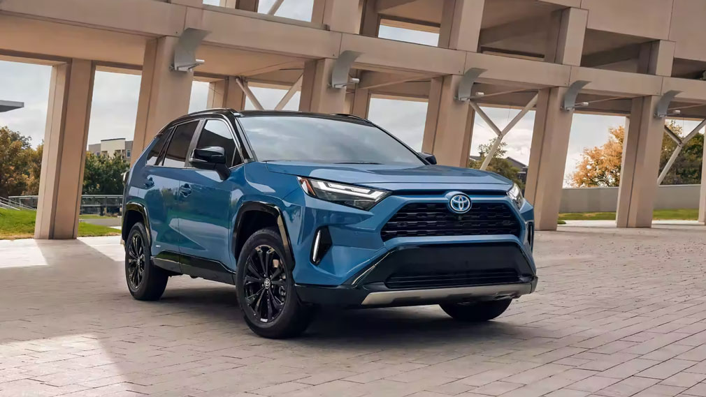 Toyota RAV4 2026 появится без полностью электрической версии