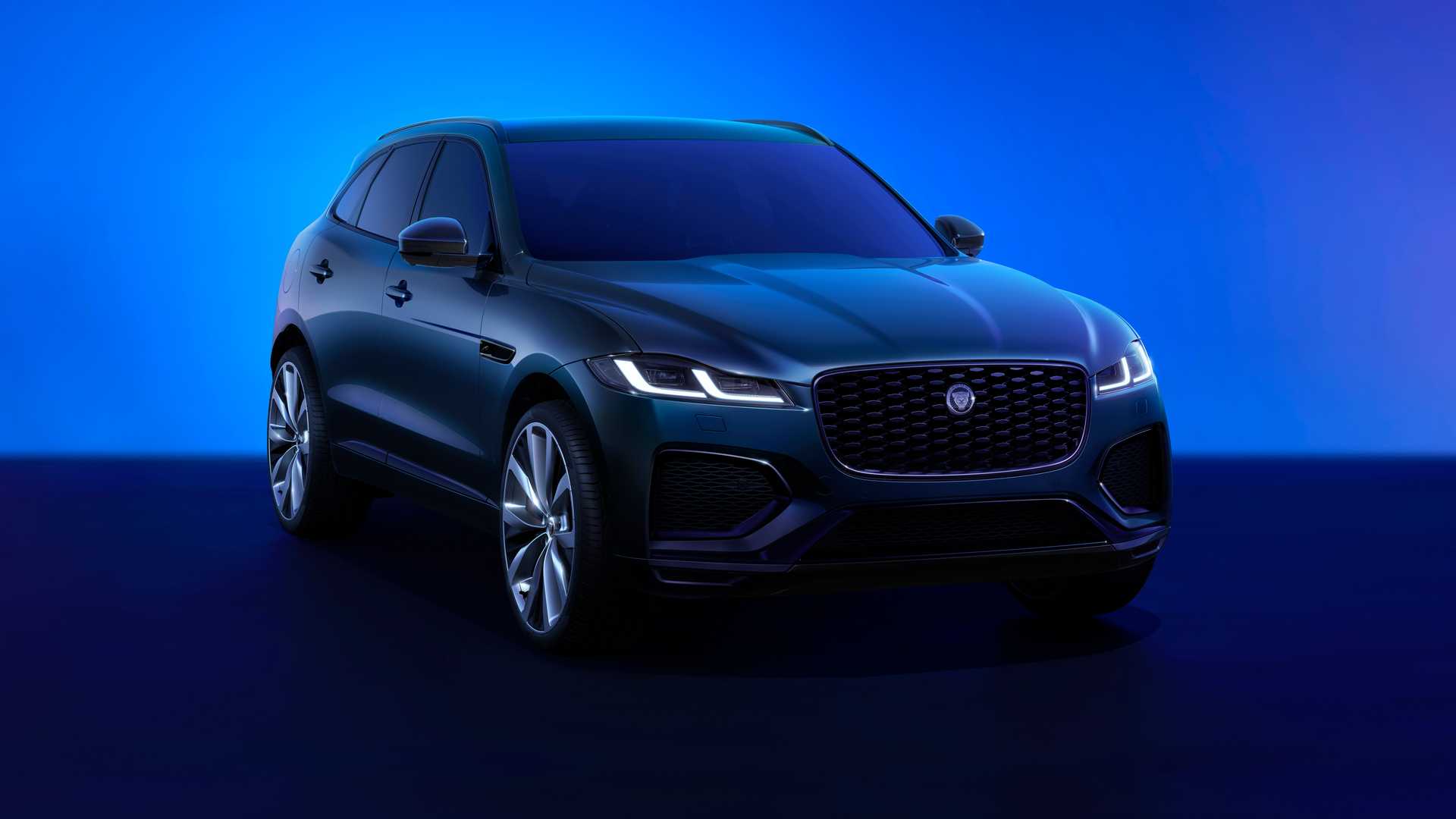 Jaguar f Pace сзади