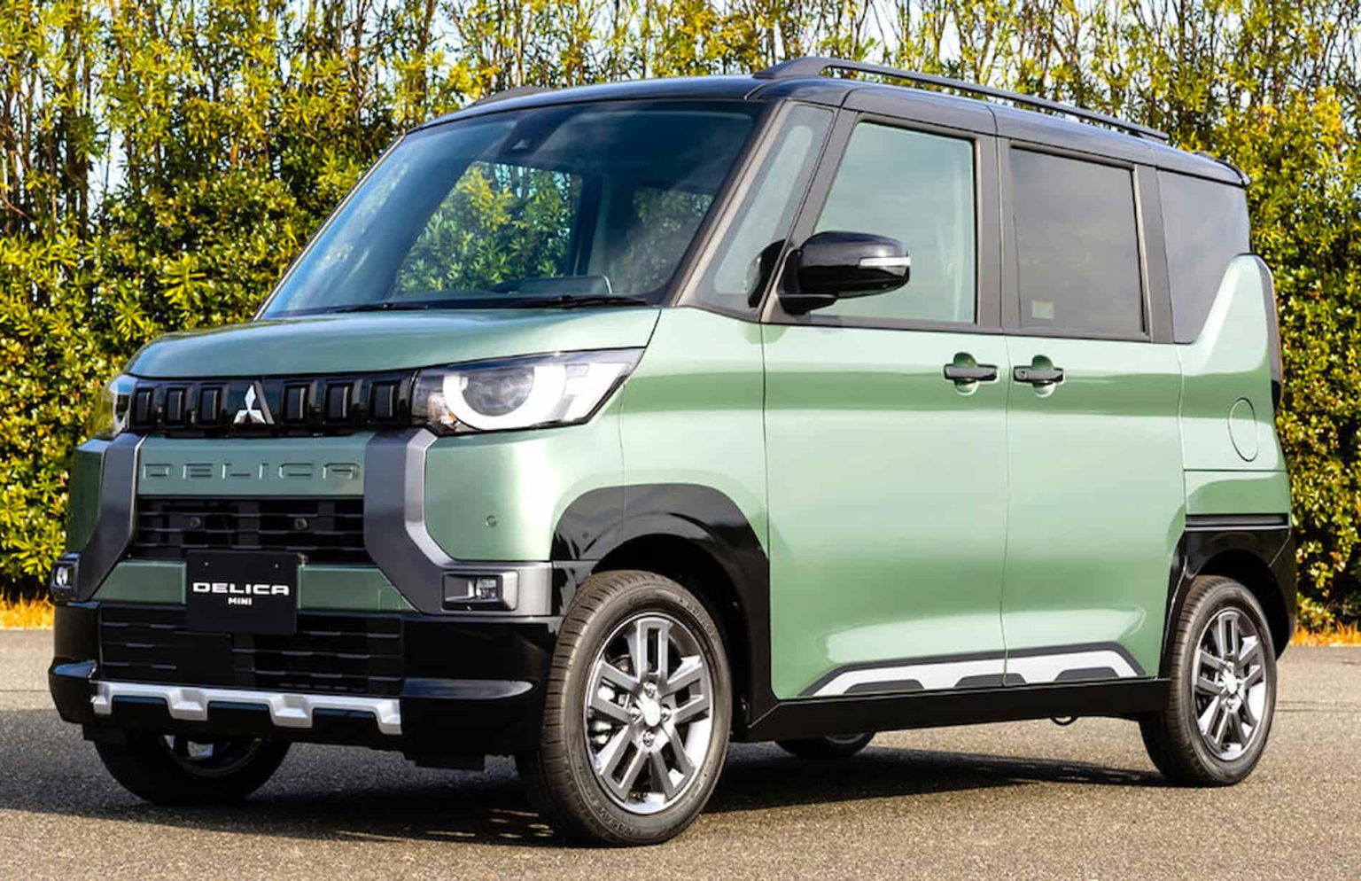 Mitsubishi Delica 2023 появилась на российском рынке