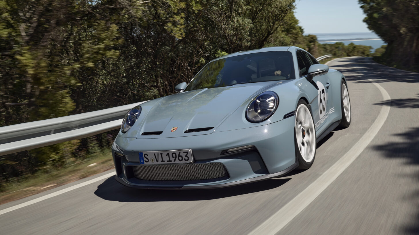 Он уже не гоночный: юбилейная версия Porsche 911 не оправдает ожиданий ...