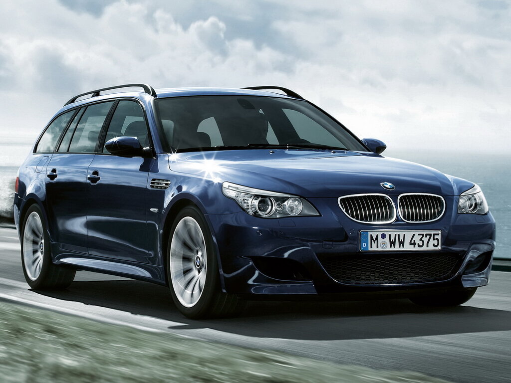 BMW M5 Touring 2025 замечен на дорожных испытаниях