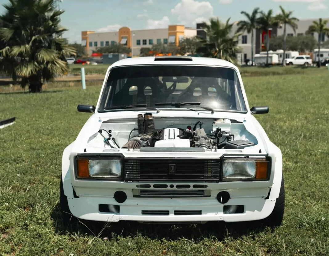 Американцы раньше "АвтоВАЗа" возродили ВАЗ-2105: теперь он круче Toyota ...