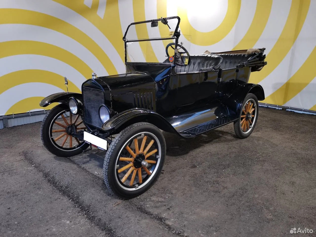 В Самаре на продажу выставили раритетный автомобиль Ford 1922 года выпуска... 