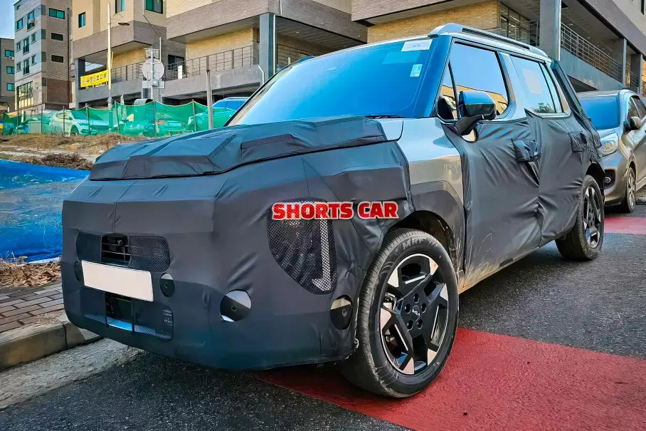 Kia Clavis 2025: кроссовер впервые заметили на тестовых испытаниях