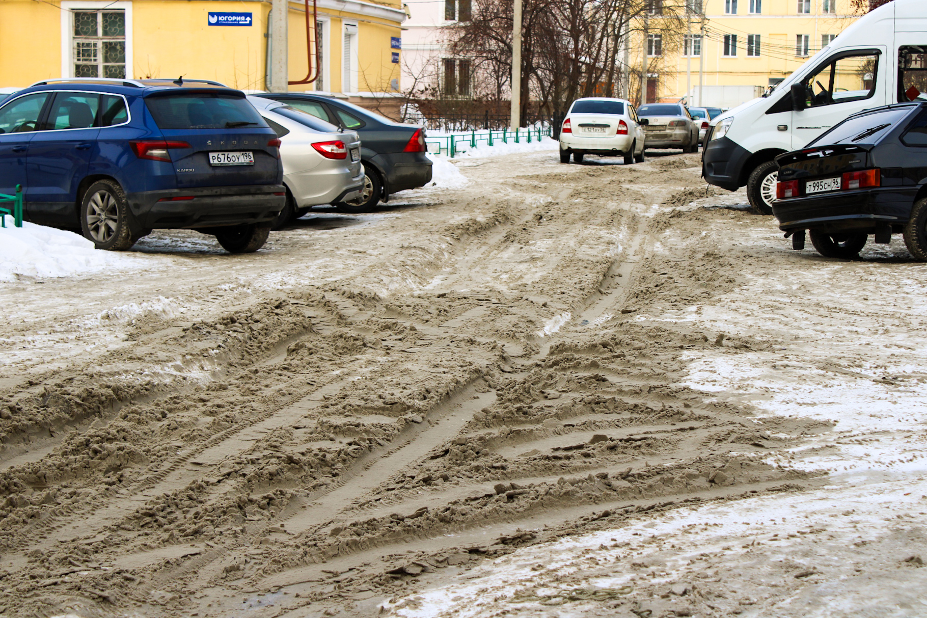 Автомеханик Сидоренко раскрыл неожиданные ошибки при подготовке авто к зиме и поделился рабочими лайфхаками