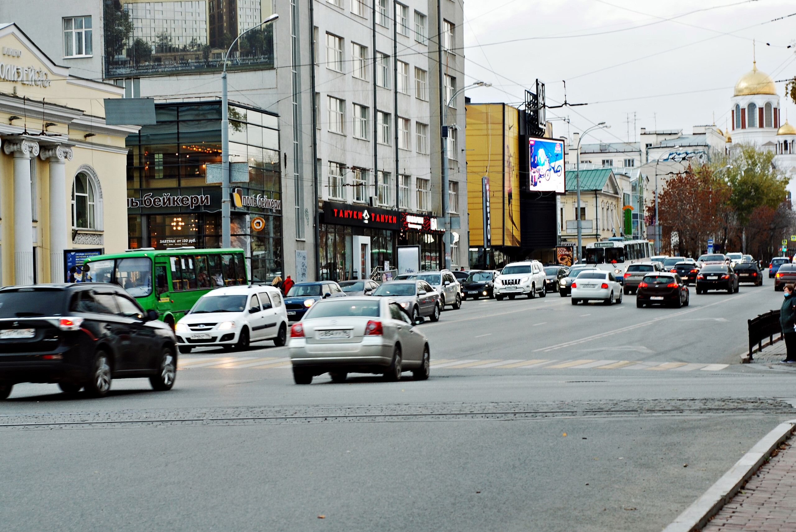 Российские авто рискуют массовыми поломками из-за нового бензина с 10% спирта: Lada, УАЗ и ГАЗ под угрозой
