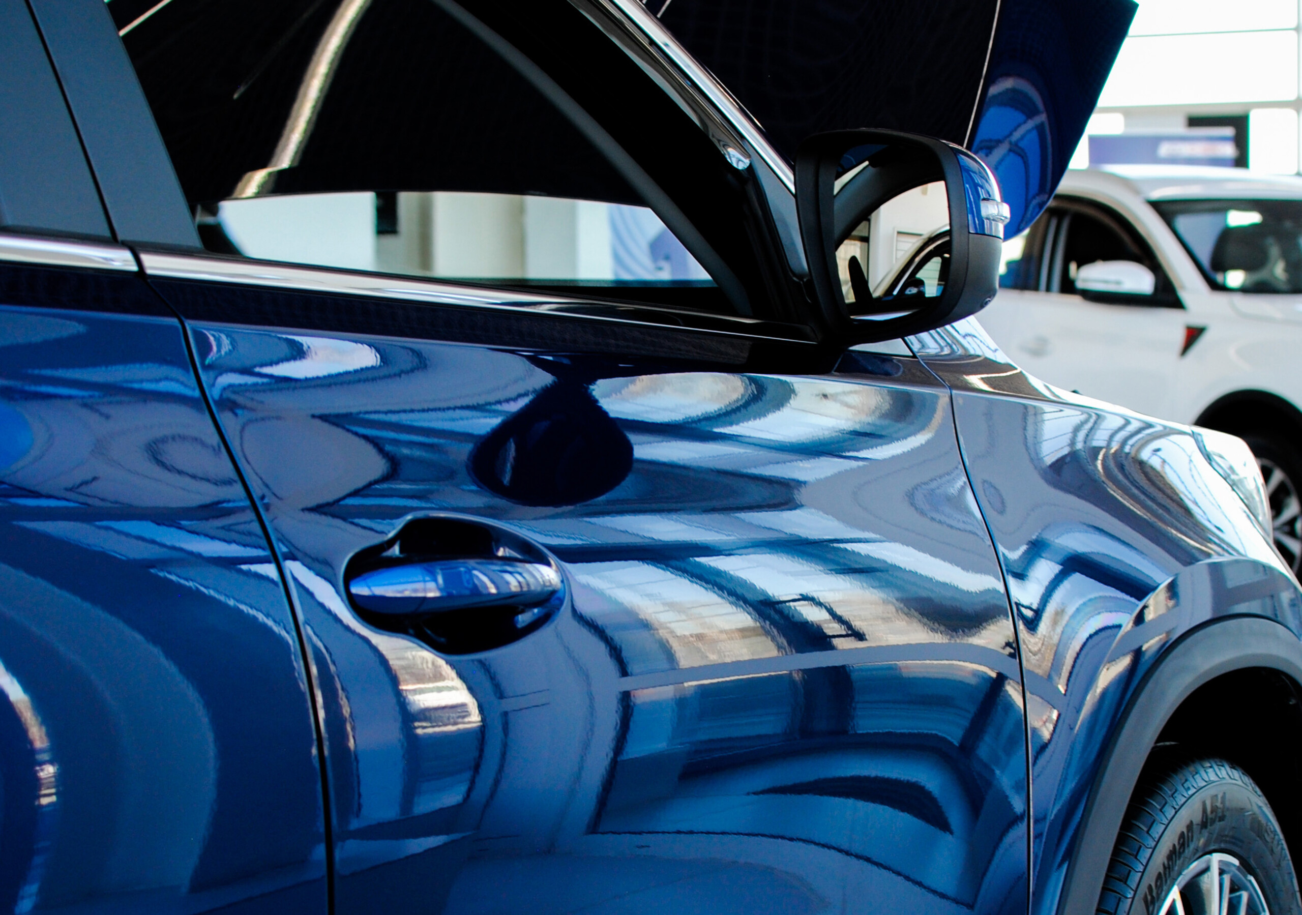 Продажи новых автомобилей в России рухнули на четверть: банки и экономика тормозят рынок