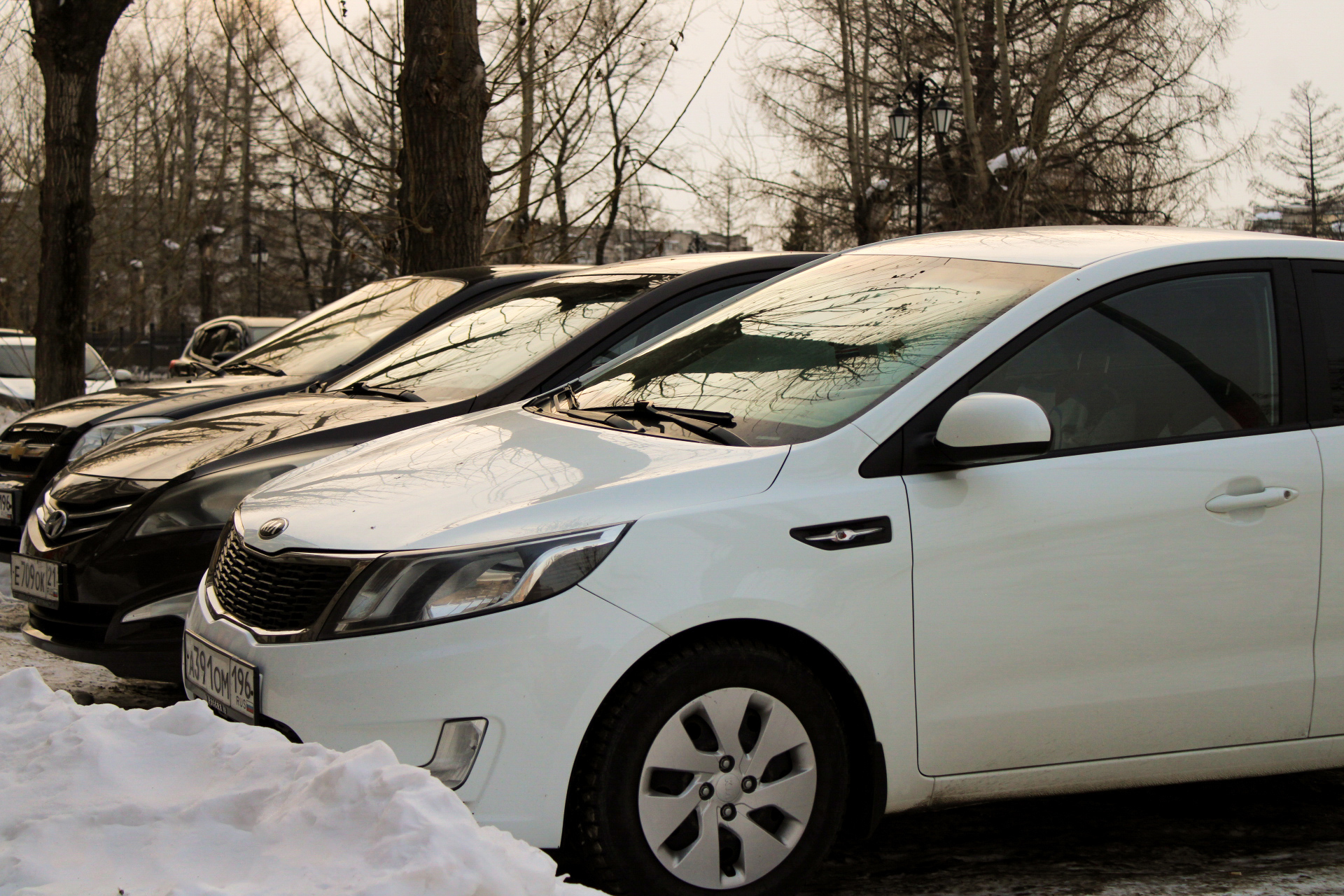 Российские автозаводы получат отсрочку по утильсбору до 2026 года: Минпромторг ждет рекордных поступлений от импорта