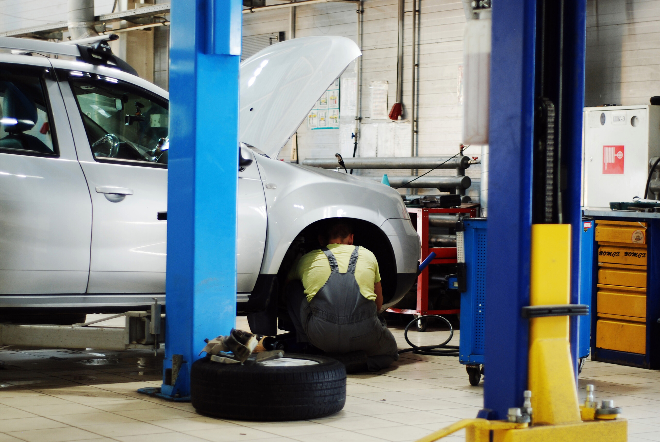 Владелец сервиса напомнил, как не попасть на дорогой ремонт, если в машине «ведет сцепление»