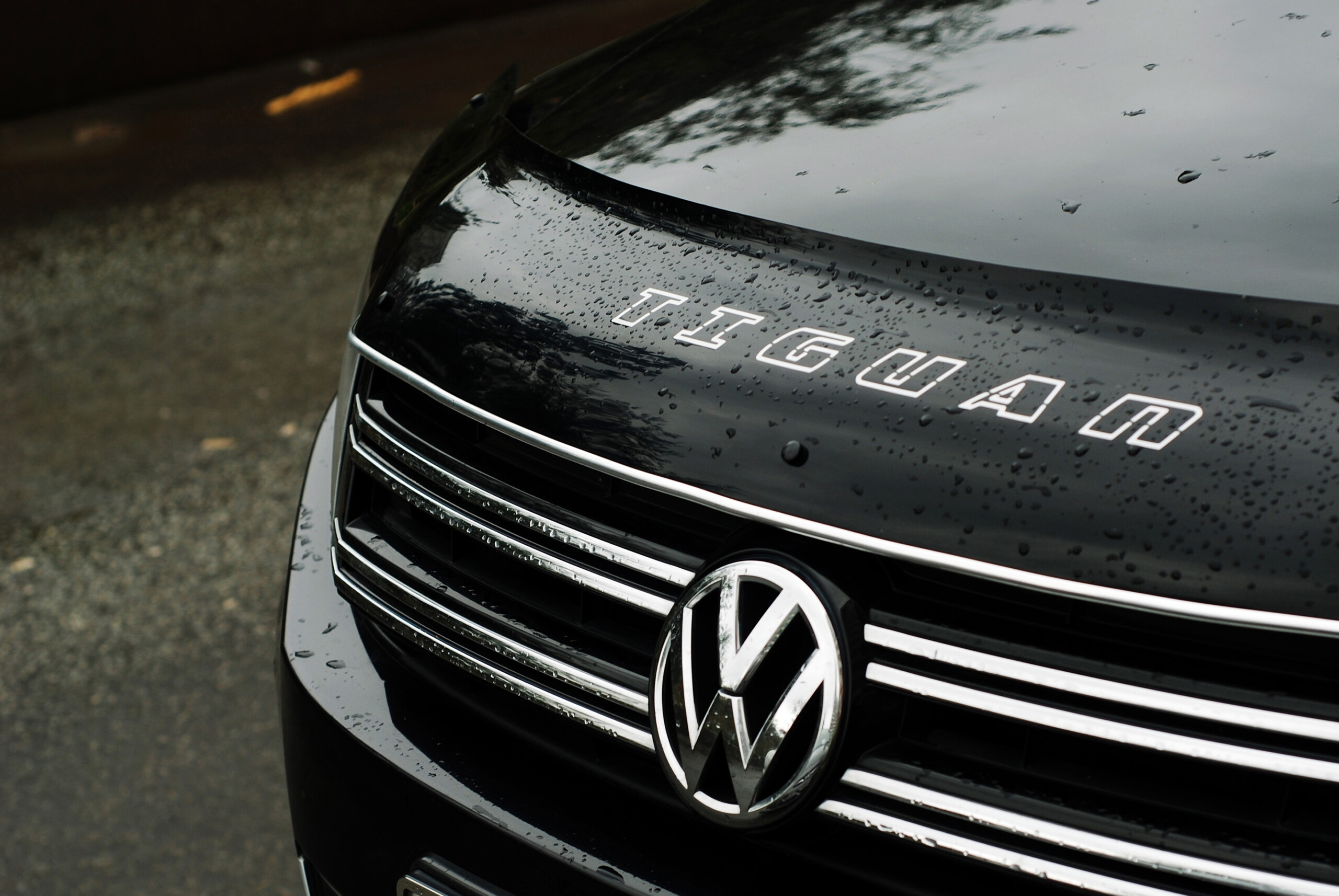 Владелец мойки рассказал, как протереть кузов авто так, чтобы не было разводов и царапин