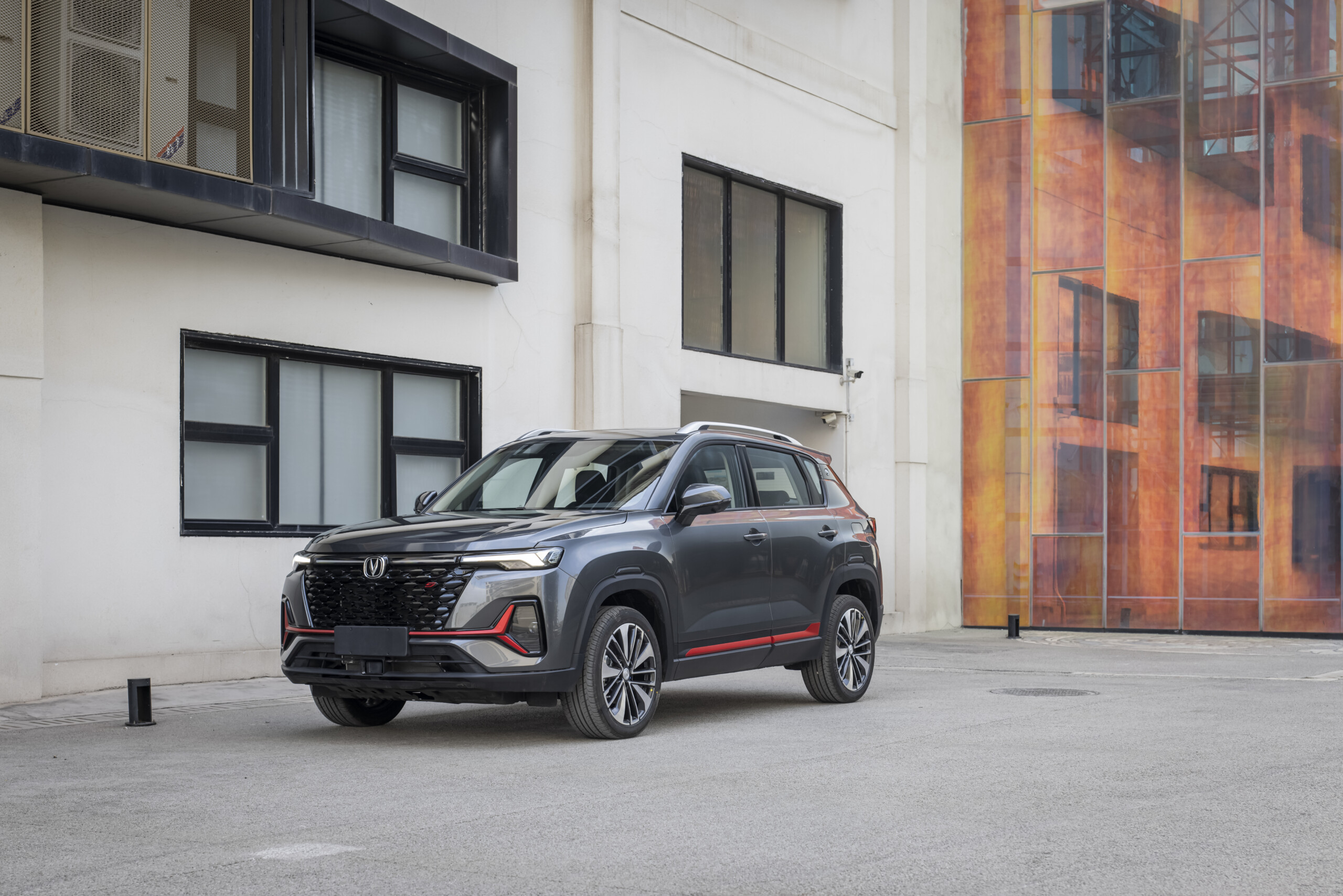 Changan CS55 Plus впервые возглавил продажи в Казахстане