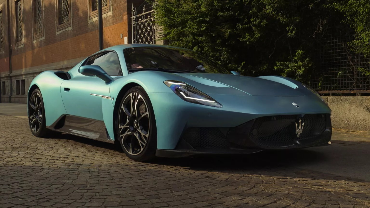 Maserati MC20 Folgore заморожен: электрический суперкар выйдет только при наплыве богатых покупателей