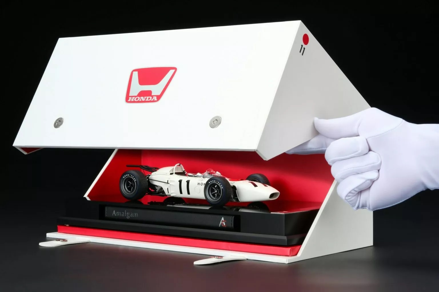 Honda RA272: легендарный болид F1 в масштабе 1:8 оценили дороже нового Accord