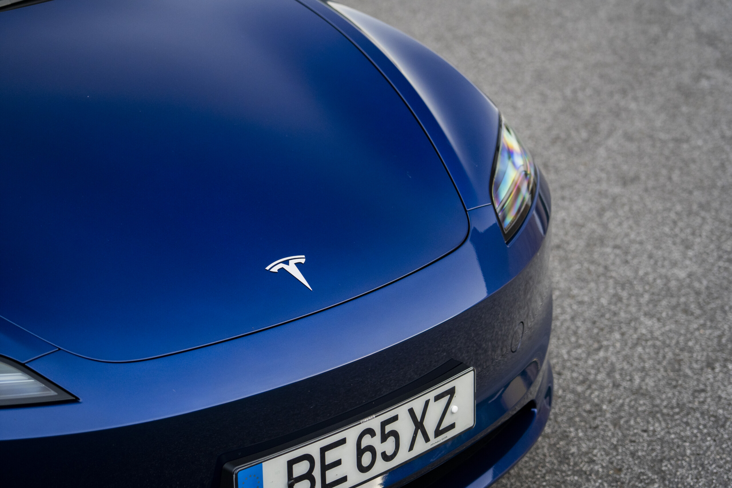 События дня: обновление Tesla Model Y и Model 3, фото салона Changan Qiyuan Q05, зачем многие сверлят катализатор