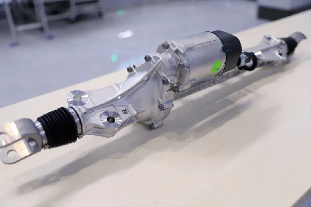 ZF локализовала «умное» рулевое управление задними колесами: китайская команда впервые вывела AKC на массовое производство