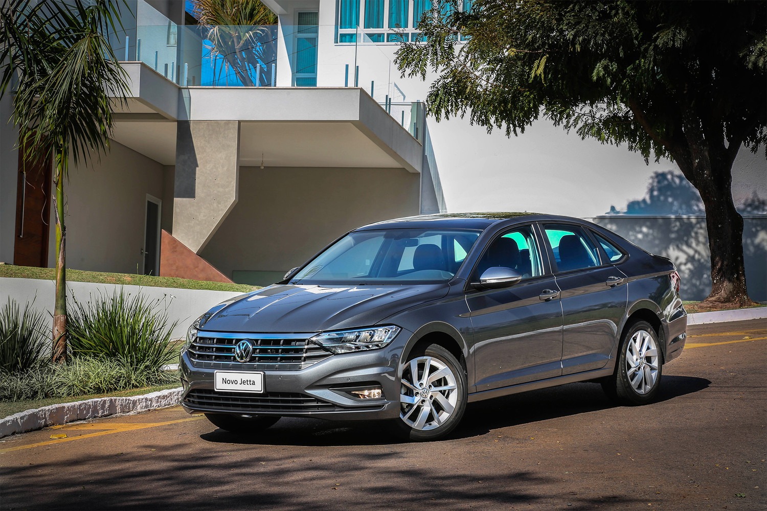 Ввоз подержанных авто из Грузии в Россию вырос в 3,5 раза: Jetta, Equinox и K5 лидируют по популярности