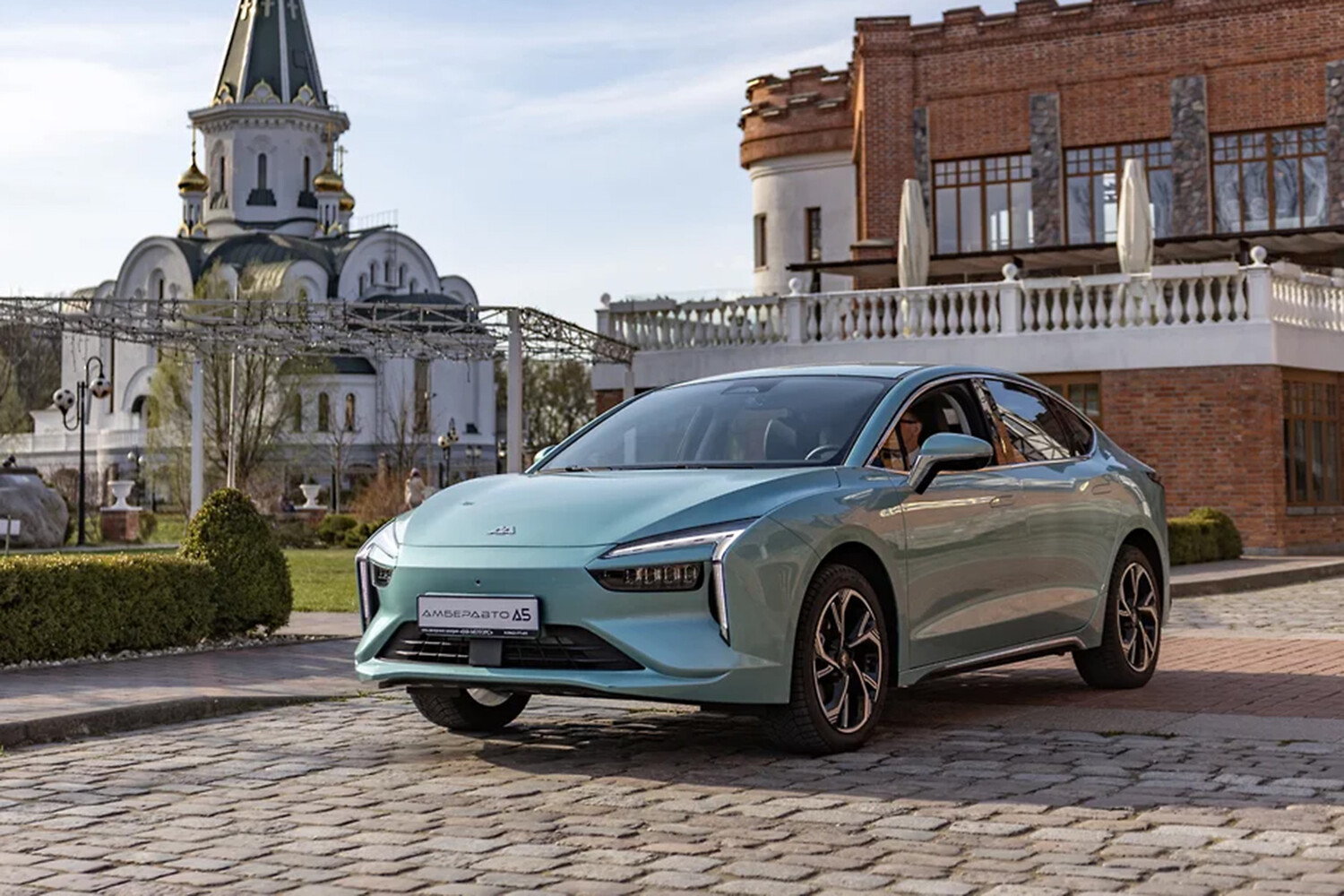 Электроседан Amberauto A5 подорожал в России: Comfort и Business прибавили в цене