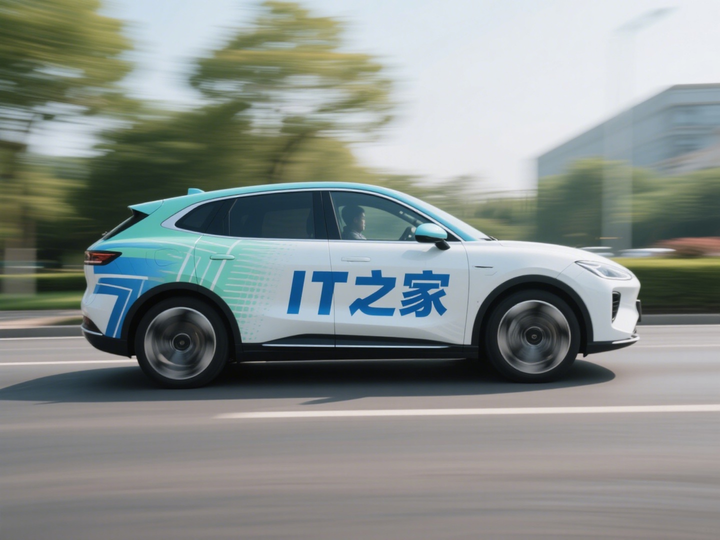 Китайский автопром ускоряет рост: продажи и экспорт бьют рекорды за счет электрокаров