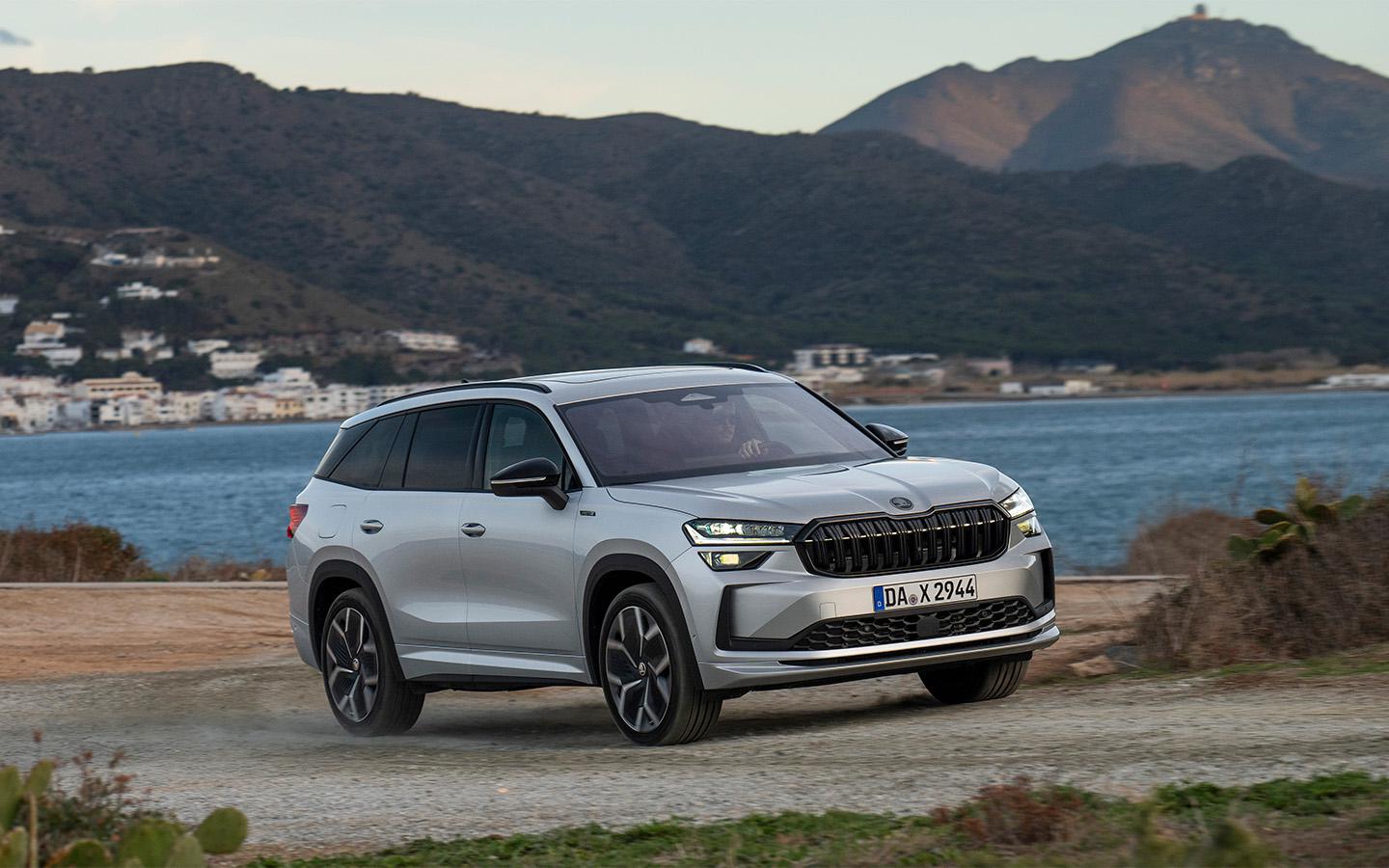 В Россию завезли новый Skoda Kodiaq SportLine из Казахстана: полный привод, 190 сил и цена 5,3 млн рублей