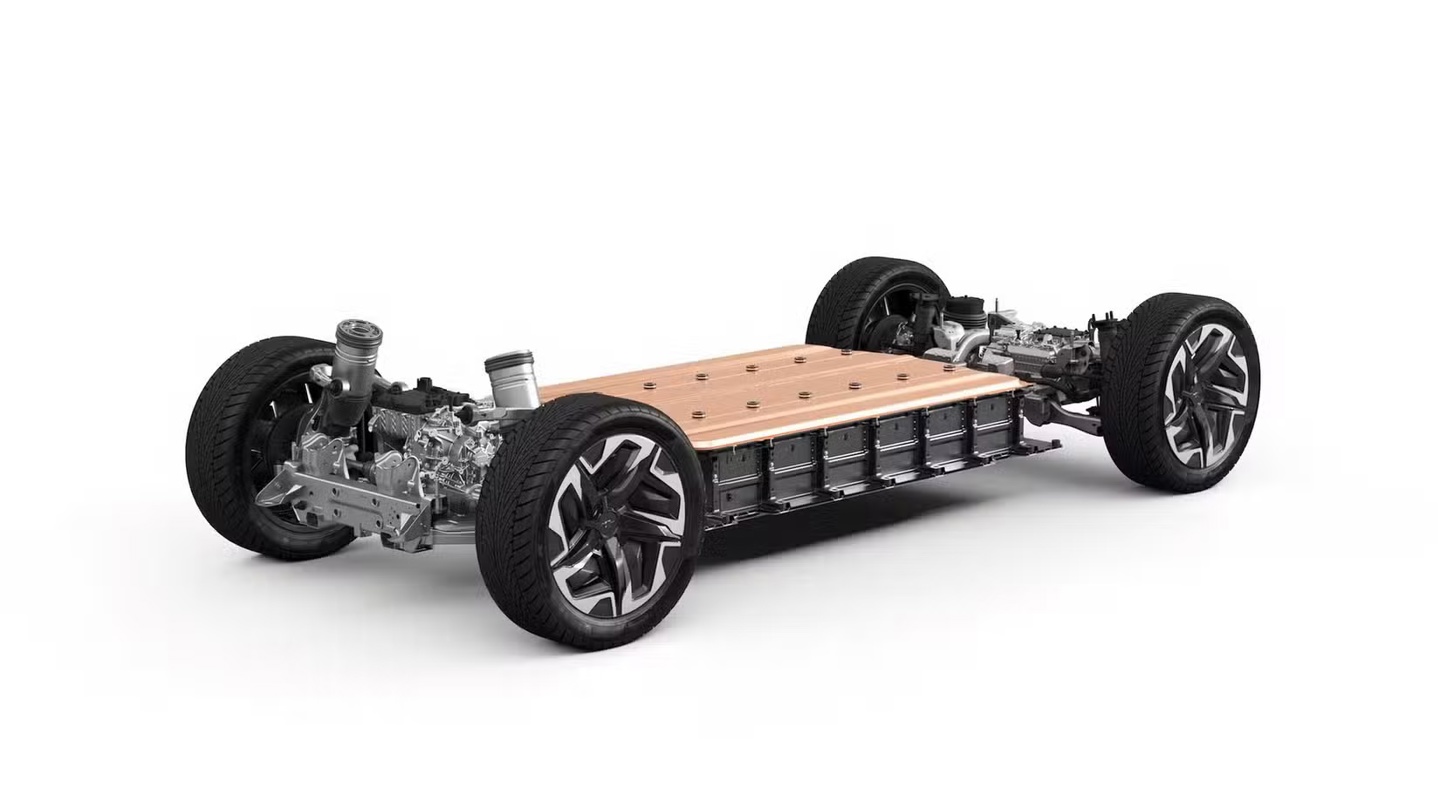 Shell представила жидкость EV-Plus: аккумуляторы электромобилей теперь заряжаются до 80% за 10 минут