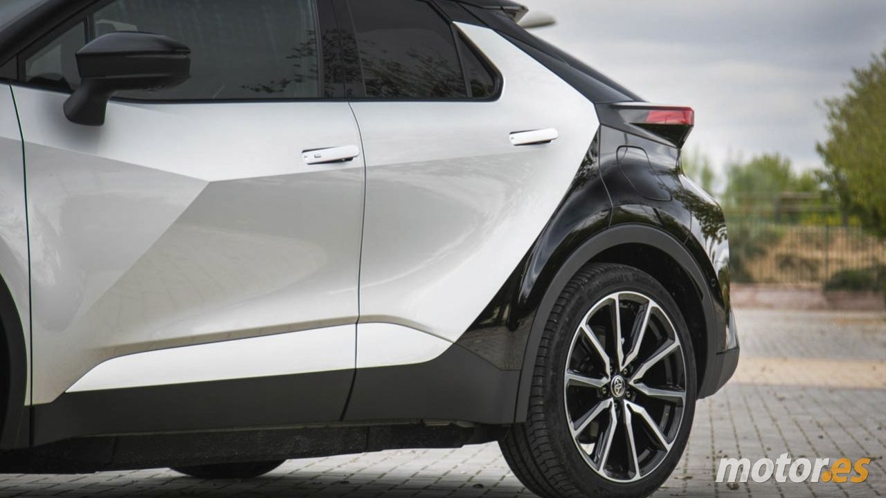 Китай грозит запретом электрических дверных ручек: автопроизводителям пора готовиться к внеплановым расходам