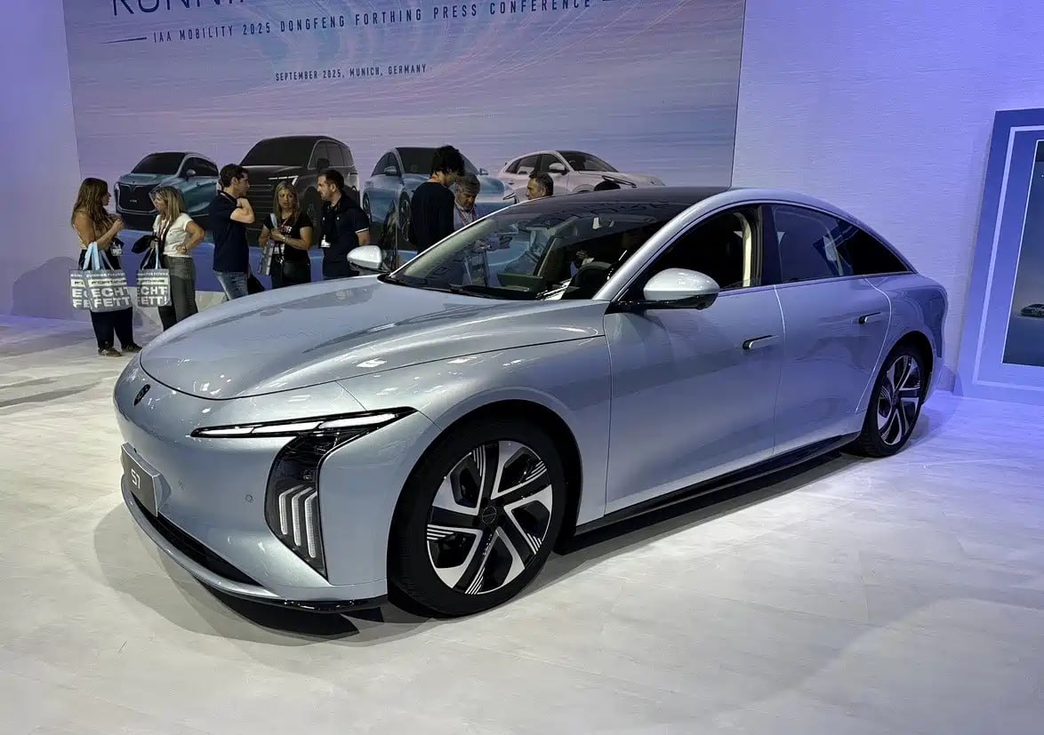 Dongfeng показал в Мюнхене четыре новинки Forthing, включая минивэн Yacht, знакомый россиянам